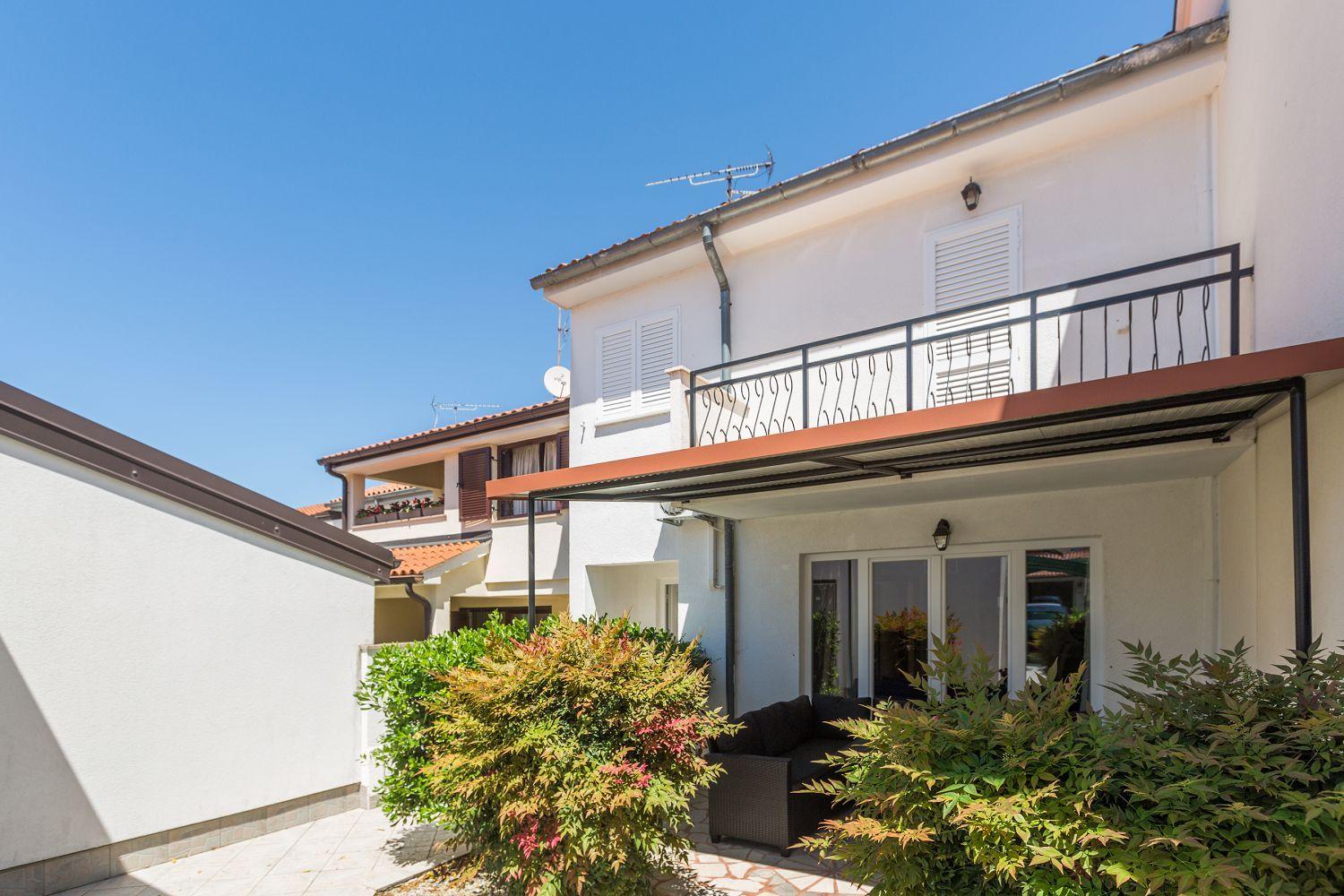 Malerisches, hundefreundliches Ferienhaus nur 400 Meter zum Strand mit BBQ, Babybett, Foto 14