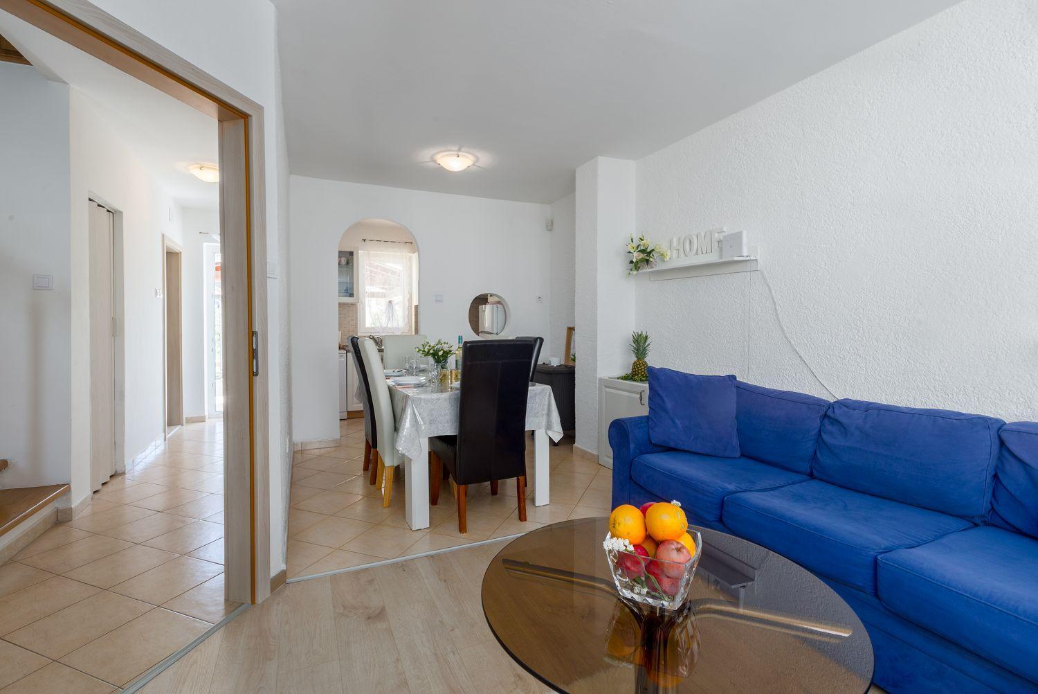 Malerisches, hundefreundliches Ferienhaus nur 400 Meter zum Strand mit BBQ, Babybett, Foto 7